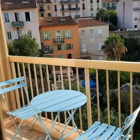 Sunny Mercury - In * Cannes